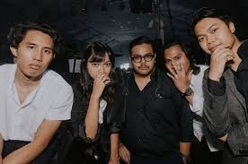 Reality Club: Melodi Indie Indonesia yang Menyentuh Hati