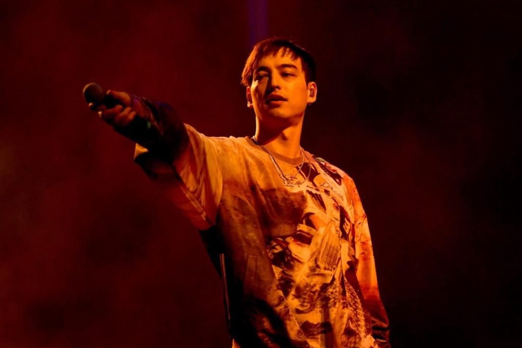 Joji: Perjalanan Musik dari YouTube ke Dunia Musik Global