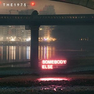 “Somebody Else” oleh The 1975: Lagu yang Menggugah Emosi