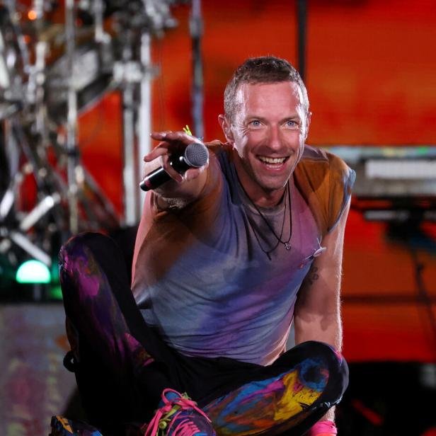 Chris Martin: Vokalis Utama Coldplay yang Ikonik